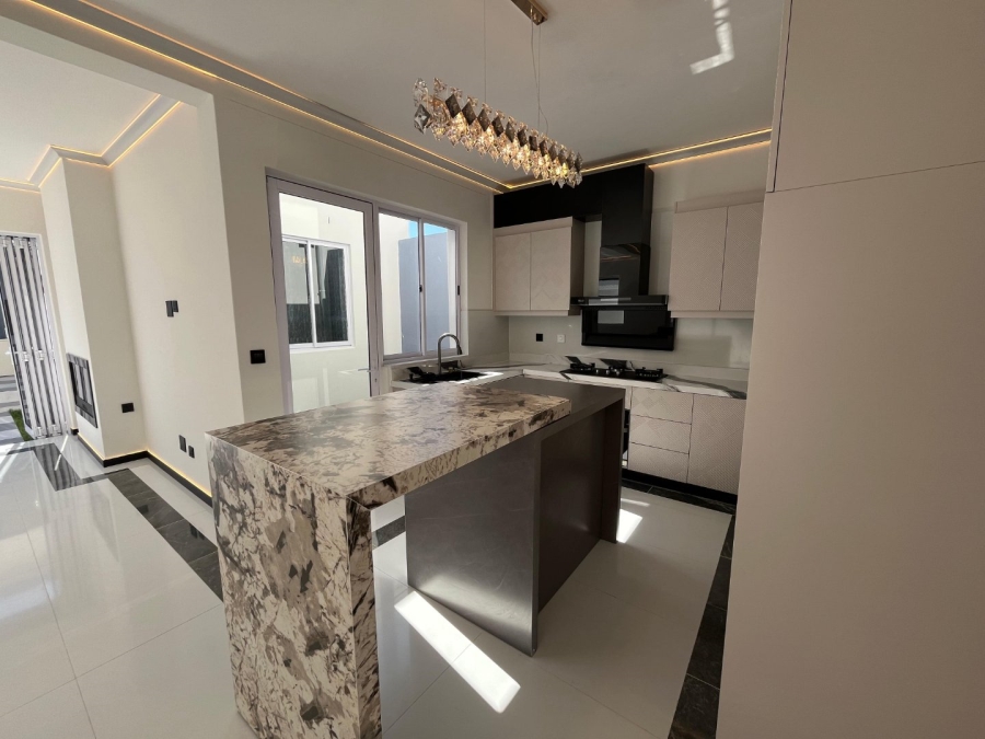 4 Bedroom Property for Sale in Sandown Western Cape